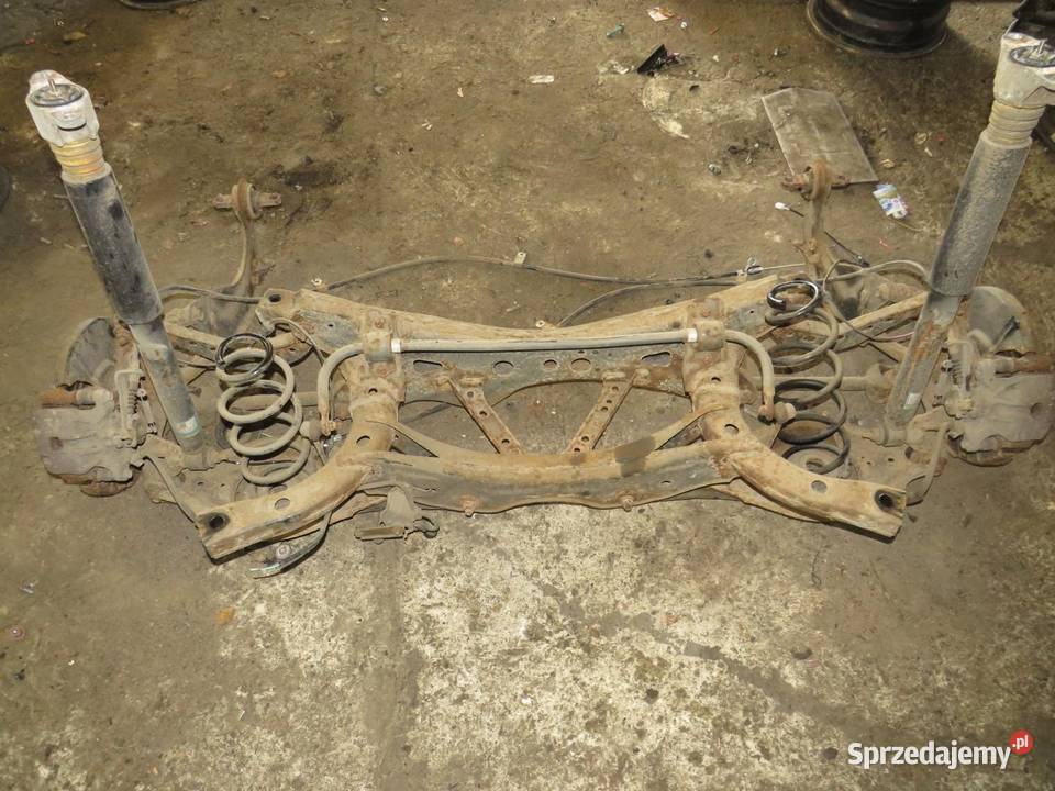 BELKA ZAWIESZENIA OŚ TYŁ MAZDA 3 BM sprzedam