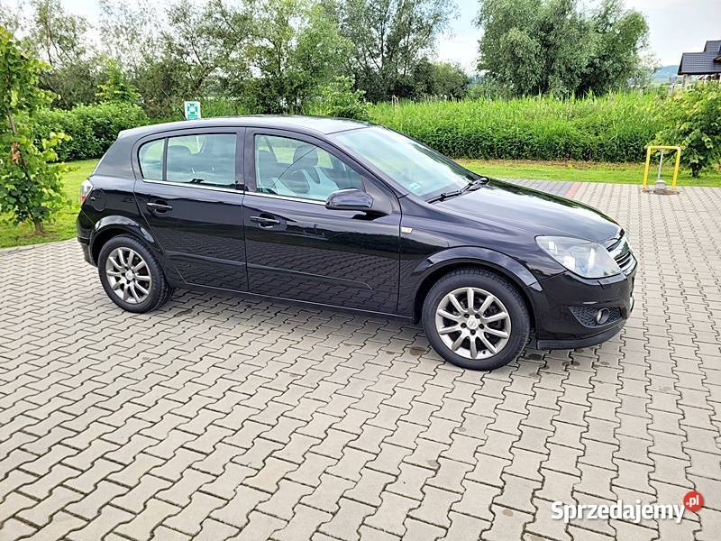 OPEL ASTRA H 16 BLPG GARAŻOWANY manualna Radom