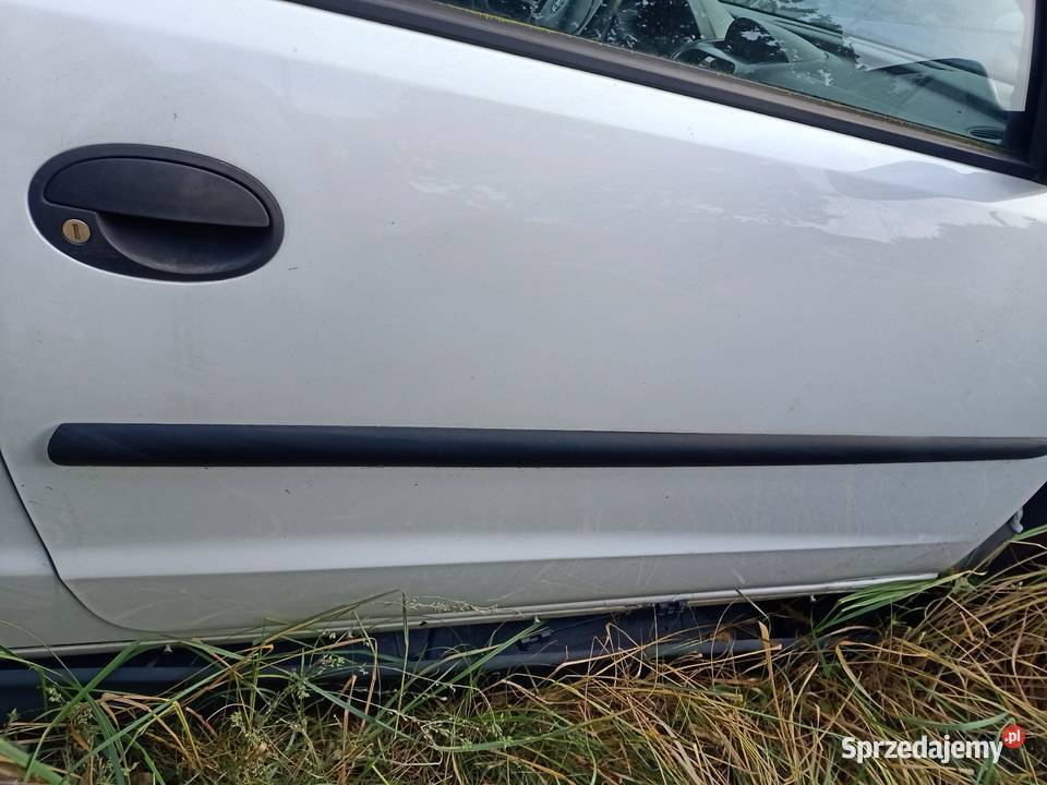 Drzwi prawe przód przednie opel corsa c 3 Karoseria Szczecin