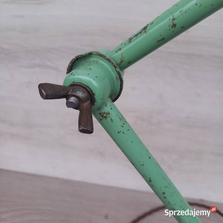 Zielona lampa warsztatowa lampa lata 60te PRL Warszawa sprzedam