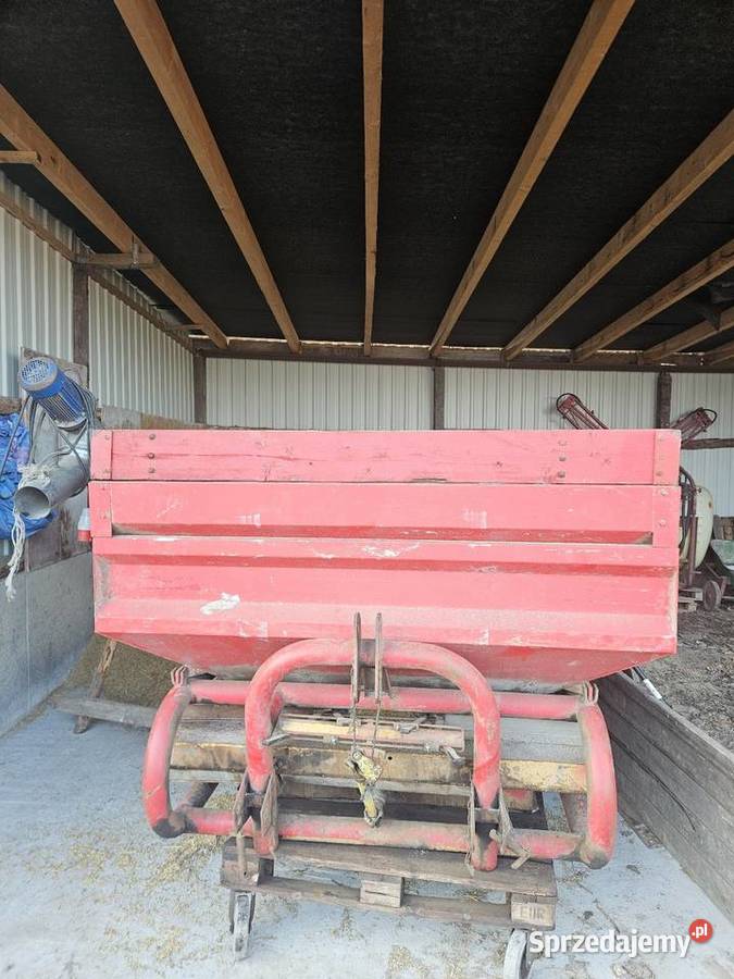 Rozsiewacz do nawozu Słowino