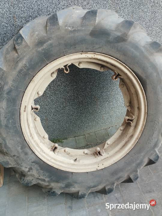 Tylne koła opony obręcze do Ursusa C 330 Części i osprzęt rolniczy Osse