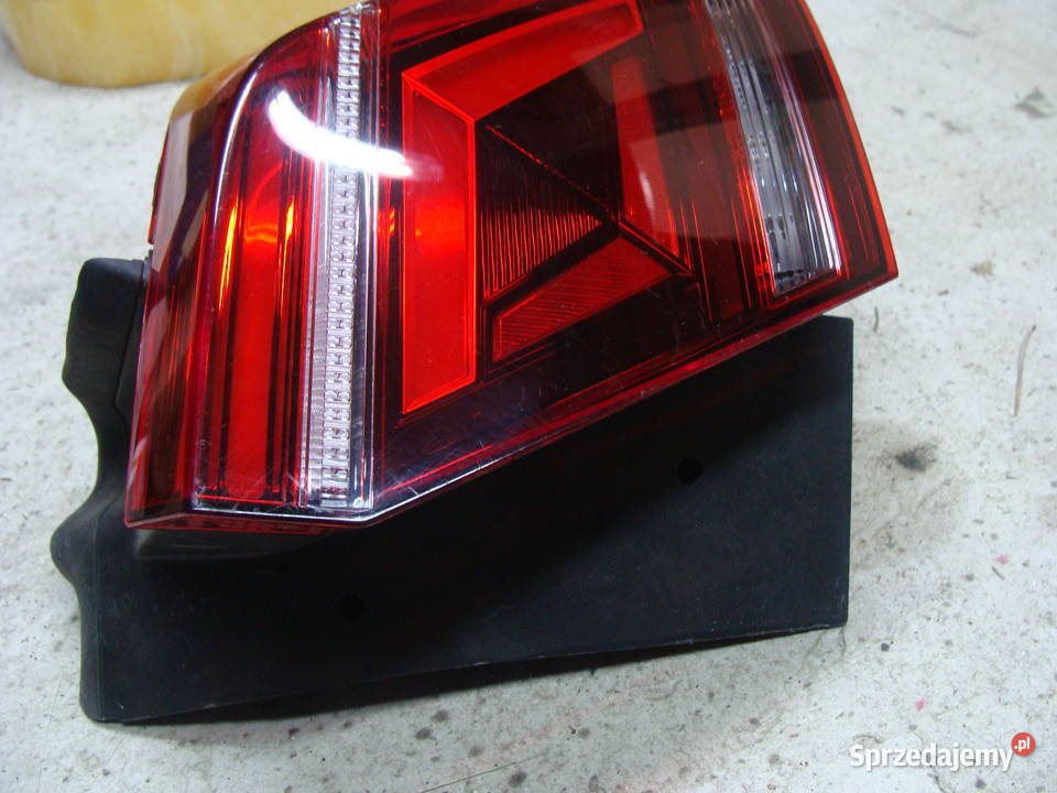 VW TIGUAN 2 II LAMPA PRAWA TYŁ LED 5NA945208G zachodniopomorskie