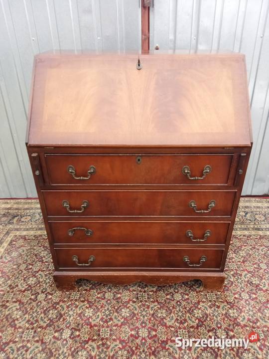 Sekretarzyk sprzedam Borówno