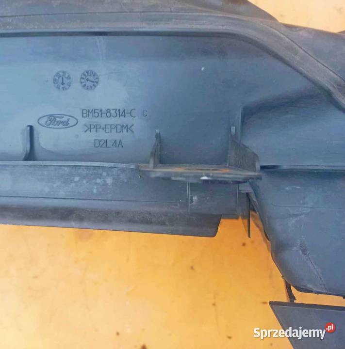 FORD FOCUS III 10 KIEROWNICA WLOT POWIETRZA Kierownice powietrza Radom