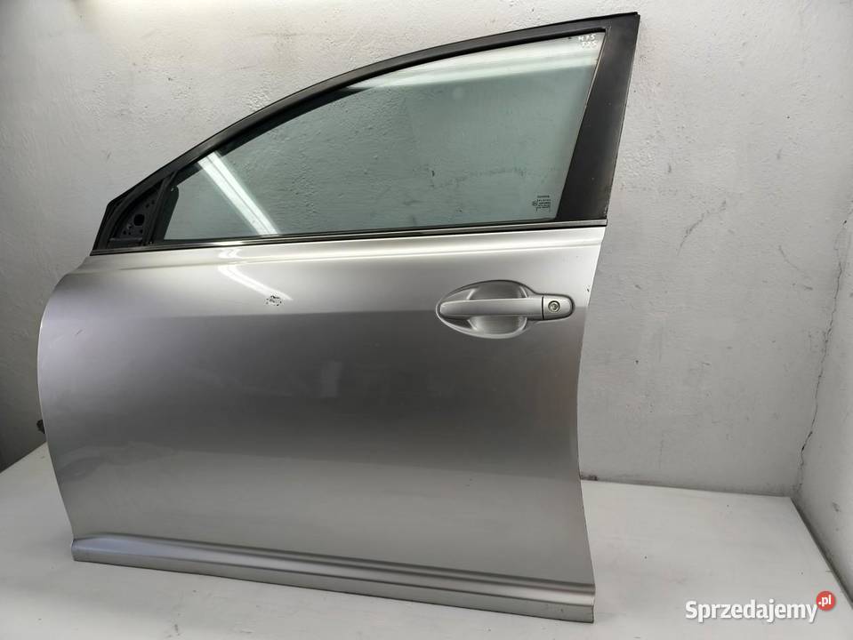 DRZWI LEWY PRZÓD KOMPLETNE TOYOTA AVENSIS II T25