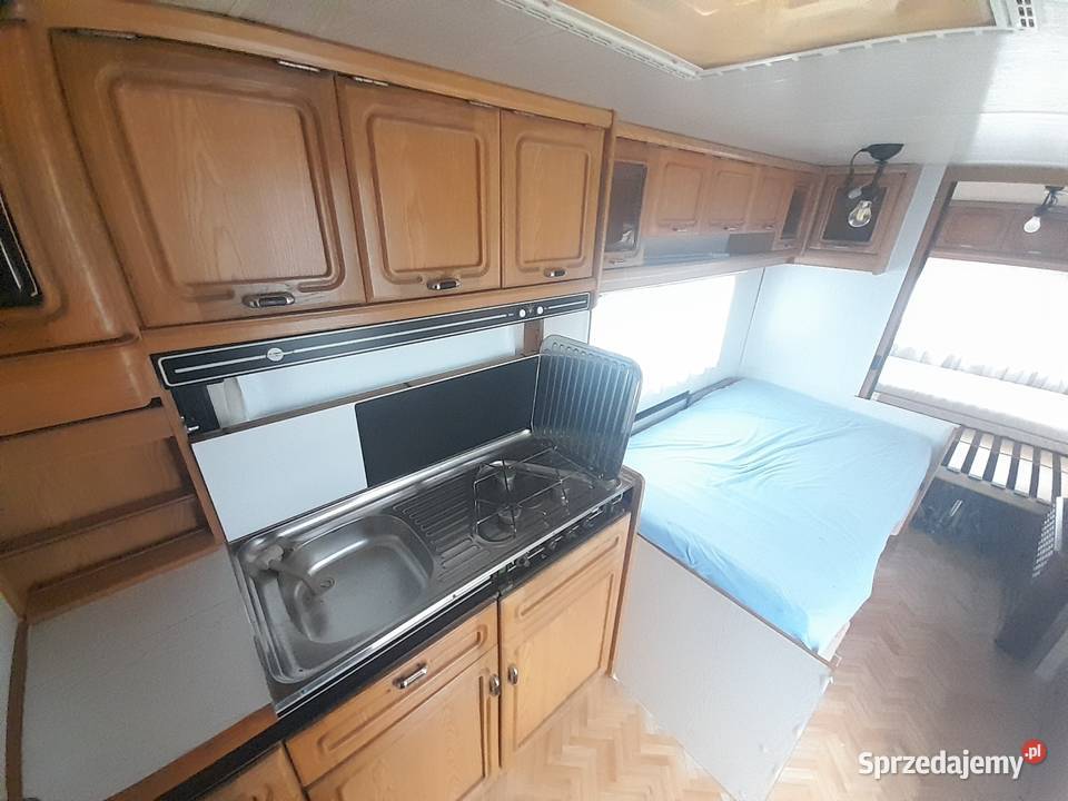 Przyczepa kempingowa z przedsionkiem transport łódzkie Sieradz sprzedam