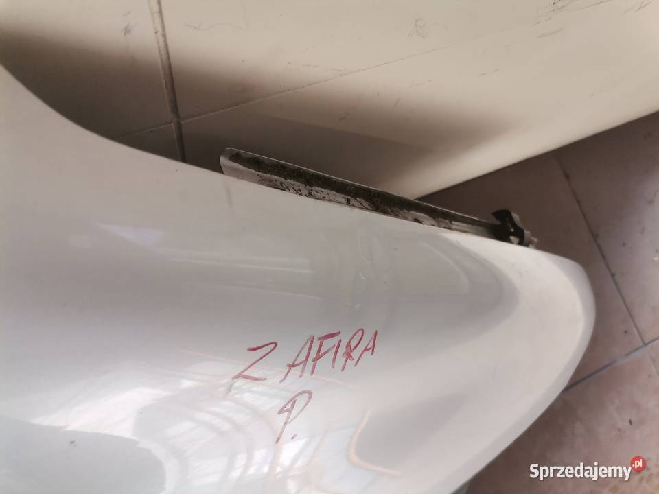 OPEL ZAFIRA A BŁOTNIK PRAWY PRZEDNI PRZÓD Z157