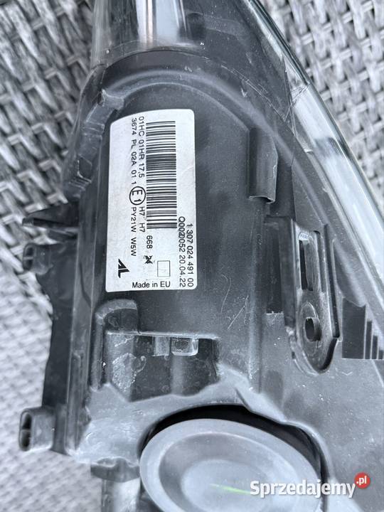 Lampa przednia Renault Megane III Poznań