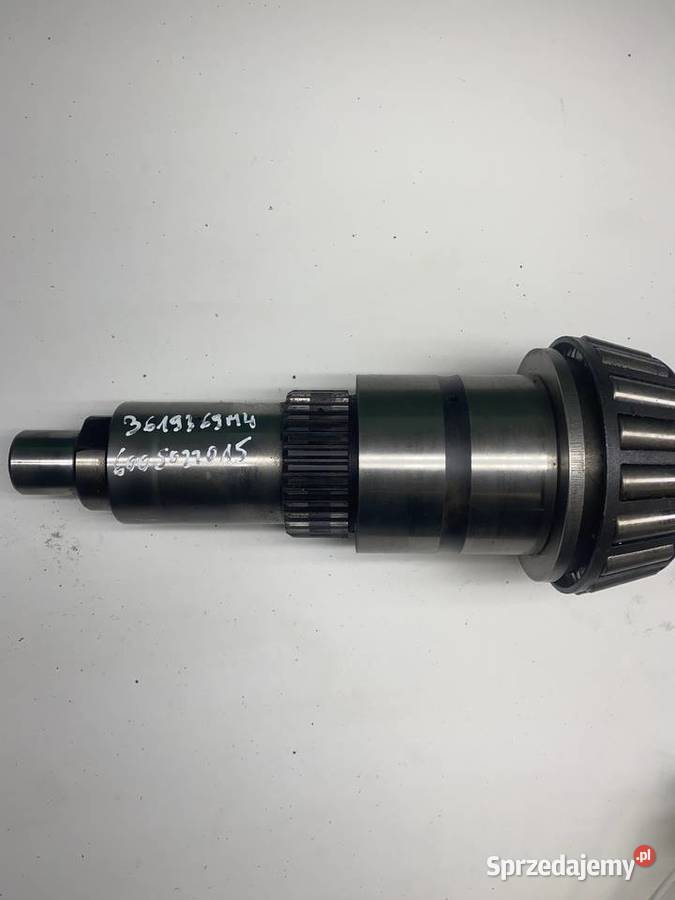 WAŁEK SKRZYNI BIEGÓW ORYGINAŁ MASSEY FERGUSON Kielce sprzedam