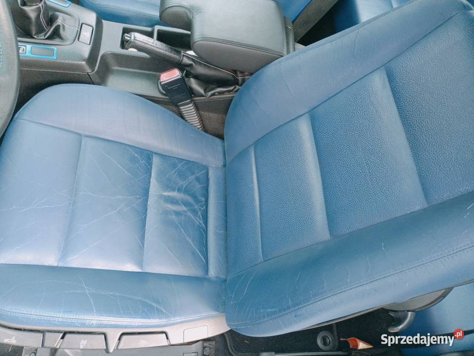 Wnętrze do kompakta BMW Rok produkcji 1998 świętokrzyskie