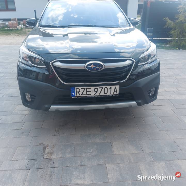 SUBARU OUTBACK CZARNA PERŁA benzyna Krasne