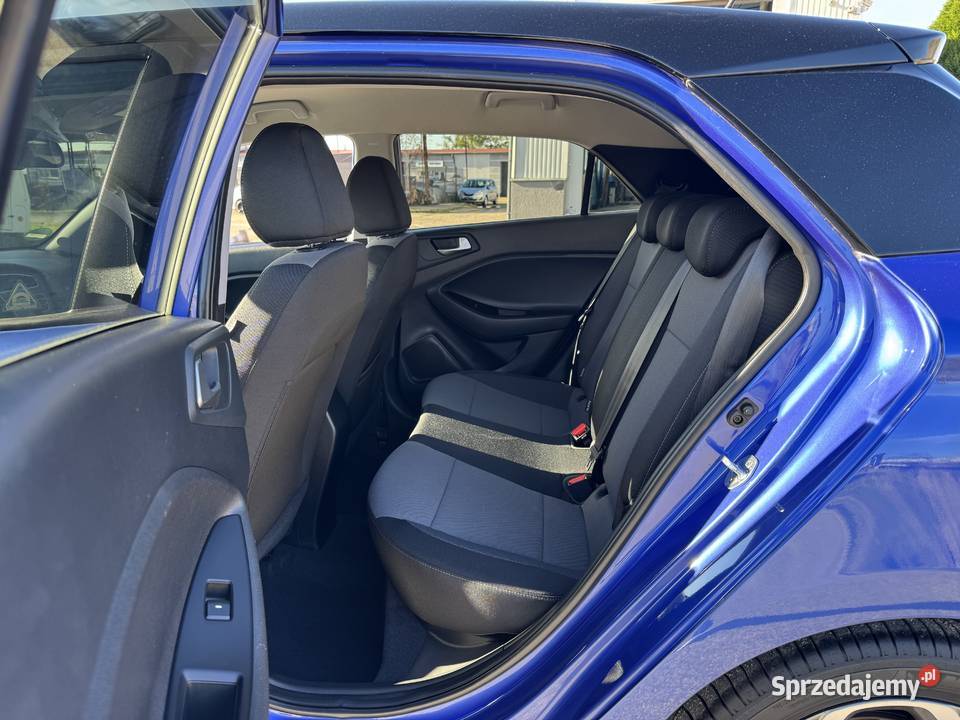 Hyundai i20 10 BENZYNA Automat Nawigacja Kamera lakier metallic Konin sprzedam