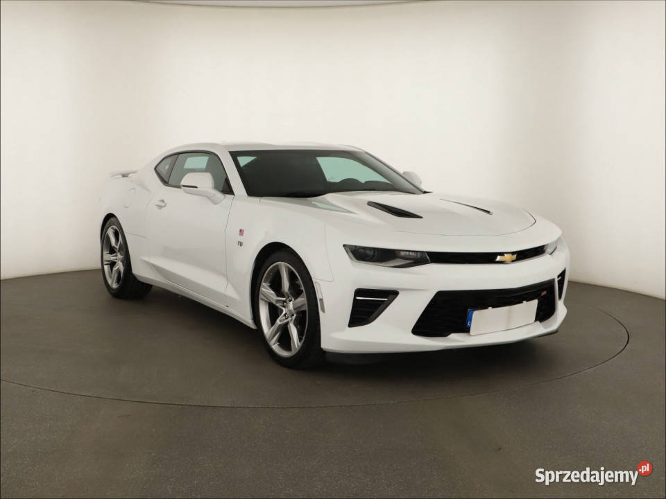 Chevrolet Camaro 62 V8 benzyna