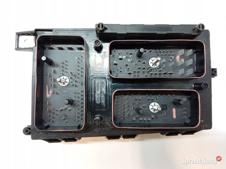 SKRZYNKA BEZPIECZNIKÓW 13191126 16 B Opel Astra świętokrzyskie sprzedam