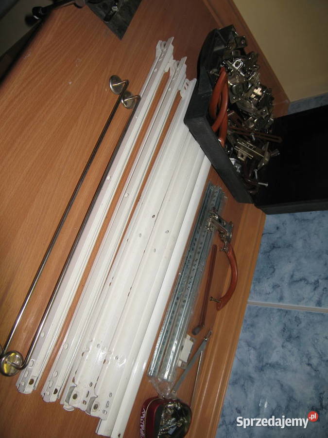 Różne akcesoria meblarski Wałbrzych