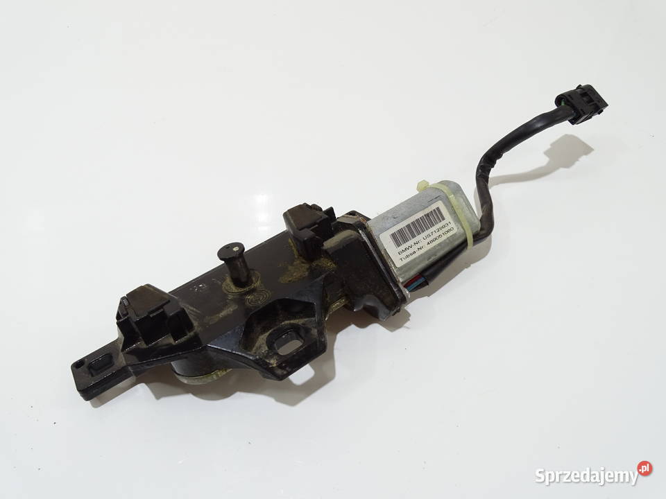 ZAMEK RYGIEL KLAPY BAGAŻNIKA BMW 5 E61 7129931 Strzyżewice sprzedam