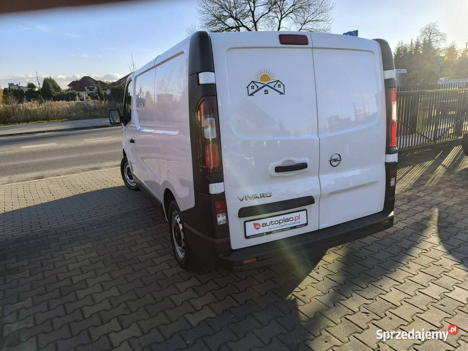 Opel Vivaro 16 CDTi 90 Klimatyzacja Navi Trafic Rok produkcji 2015 lubelskie