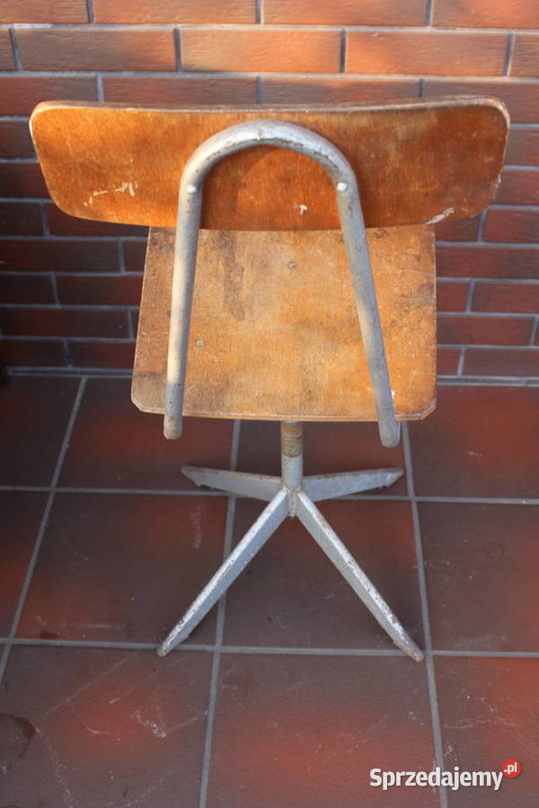 stare krzesło warsztatowe prl