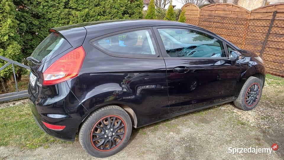 Ford Fiesta 125 niski przebieg centralny zamek Bielsko-Biała