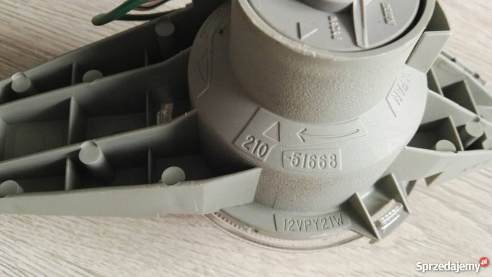 DAIHATSU TERIOS 9706 NOWY PRAWY HALOGEN PRZÓD wielkopolskie Międzychód