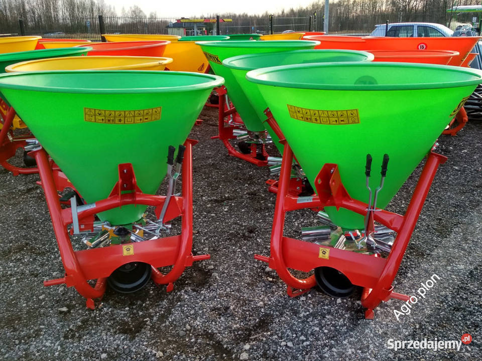 500 LITRÓW Rozsiewacz do nawozów Lejek 6 łopatek wielkopolskie Kalisz sprzedam