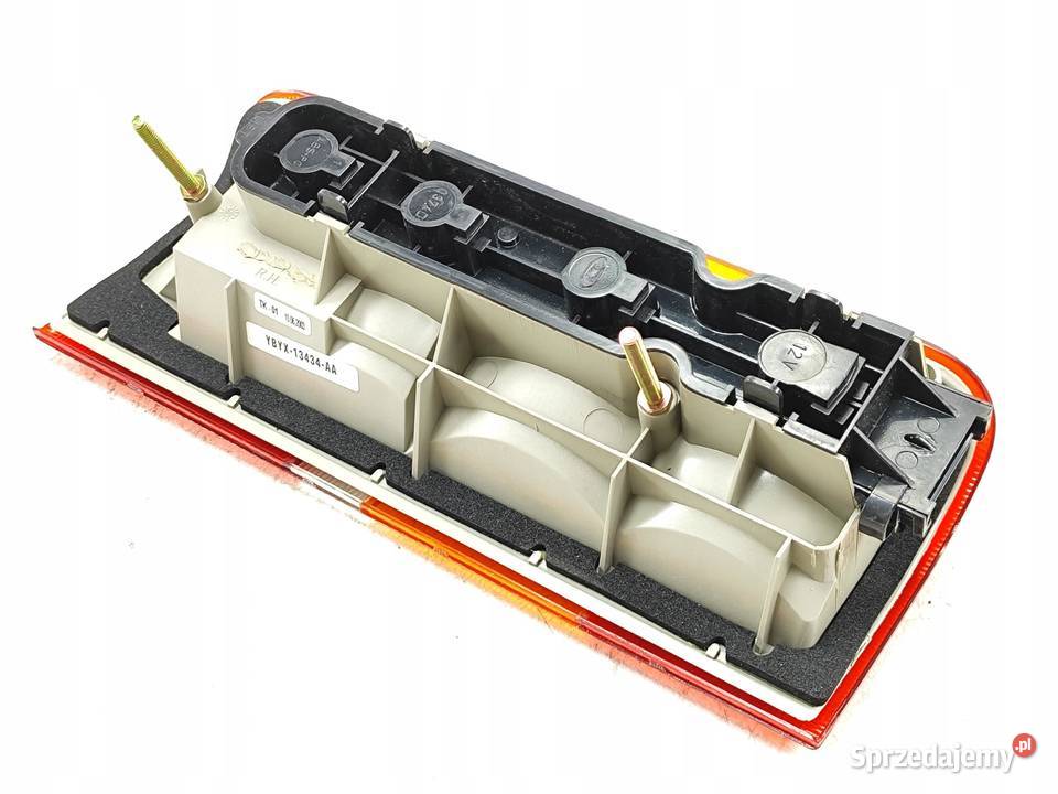 LAMPA PRAWA TYŁ FORD FIESTA IV VAN 9803 NOWA