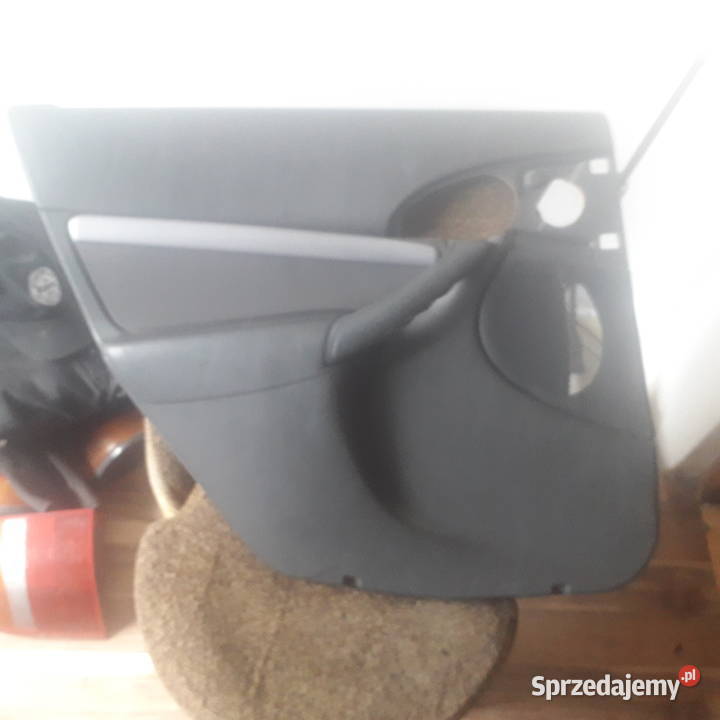 Komplet tapicerek Ford Focus mk1 Combi Tapicerki samochodowe Żabno
