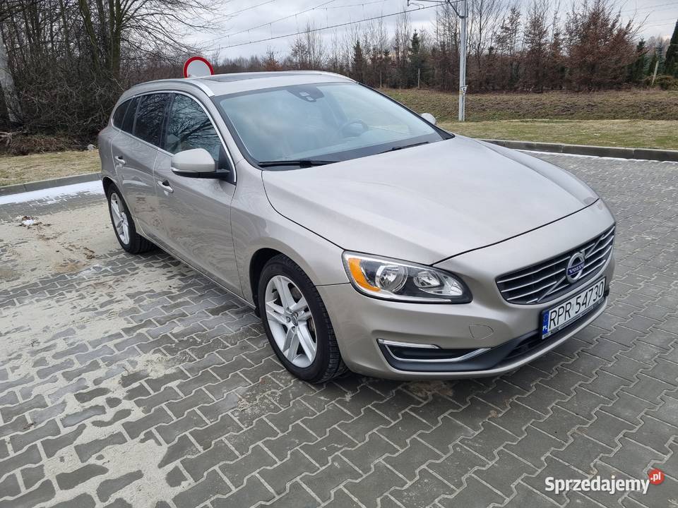Volvo V60 25 T5 AWD Medyka