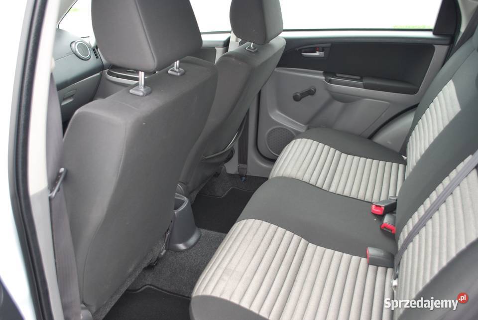 Suzuki SX4 4x4 Klima Grzane fotele Serwisowany 159000km Nowy Sącz