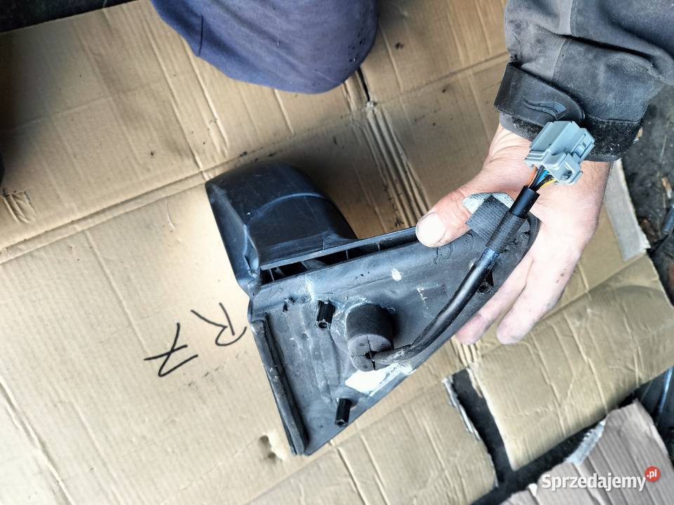 LUSTERKO PRAWE FORD MONDEO MK3 CZARNE Części samochodowe Kamień-Kolonia