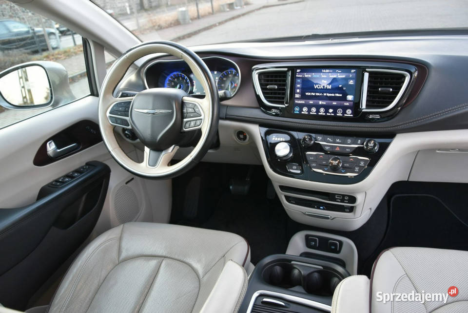 Chrysler Pacifica Limited 36 V6 291 2017r 4/5 Kampinos