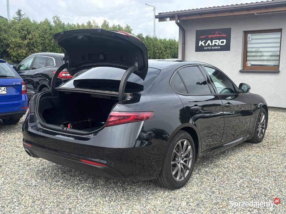 Alfa Romeo Giulia Gwarancja nieuszkodzony Paniówki sprzedam