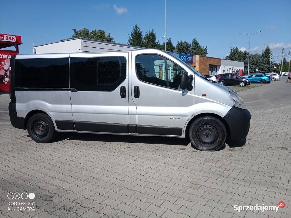 Nissan Primastar Renault Trafic 2006r 25 dci 9 135KM Renault Tarnów sprzedam