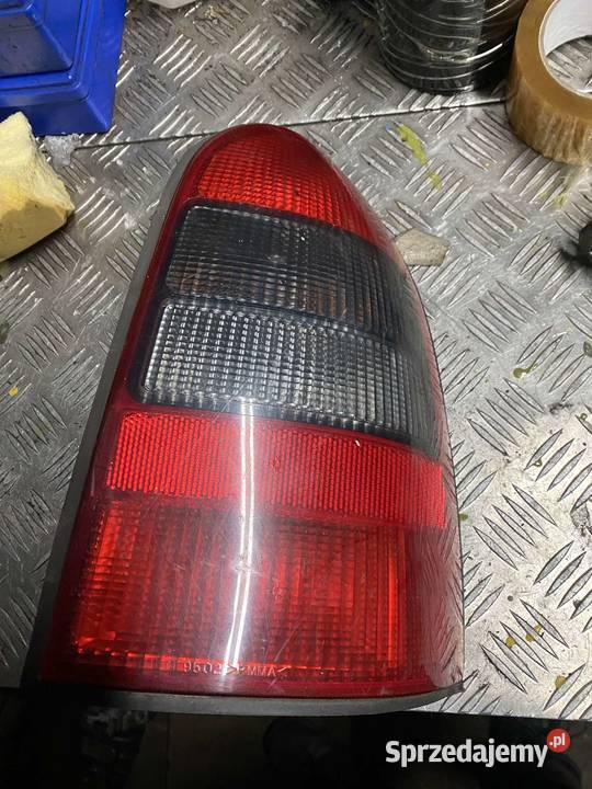 Lampa tylna prawa Opel Vectra B 09153155 Lampy tylne Ostrów Wielkopolski