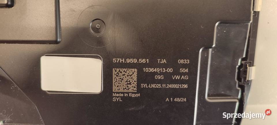 VW TAYRON LAMPKA PODSUFITKI RLINE 57H959561