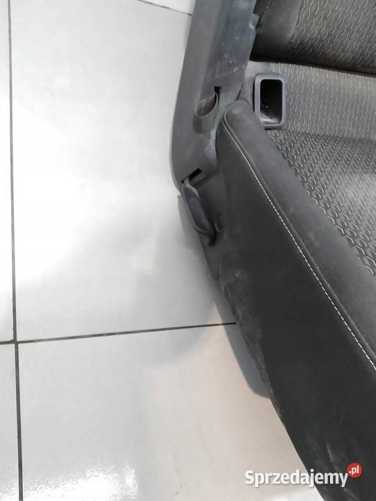 FOTELE II RZĄD TYŁ KOMPLET 18R VW Volkswagen Rok produkcji 2018