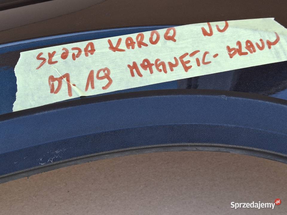 SKODA KAROQ BŁOTNIK LEWY PRZÓD PRZEDNI LISTWA Bieleń