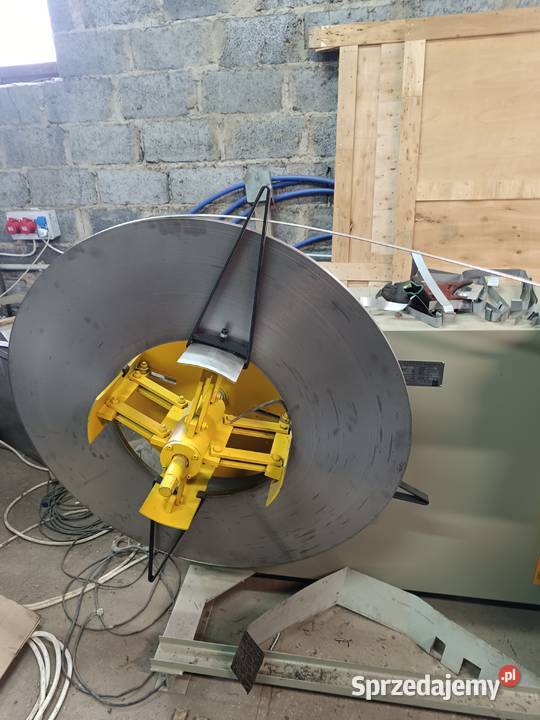 Podajnik servo do blachy 3x200mm Łętkowice