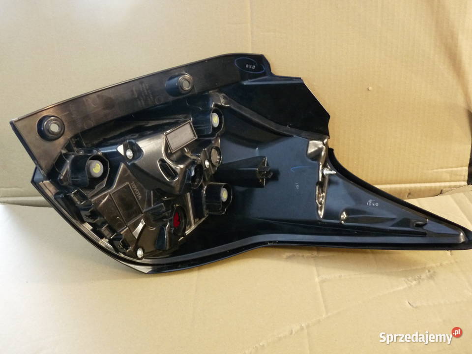 Toyota Yaris IV lampa tylna osobowe Wiązowna