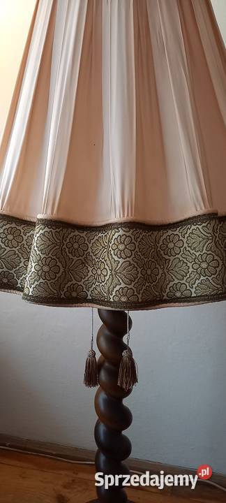 Salonowa wysoka drewniana lampa podłogowa z sprzedam