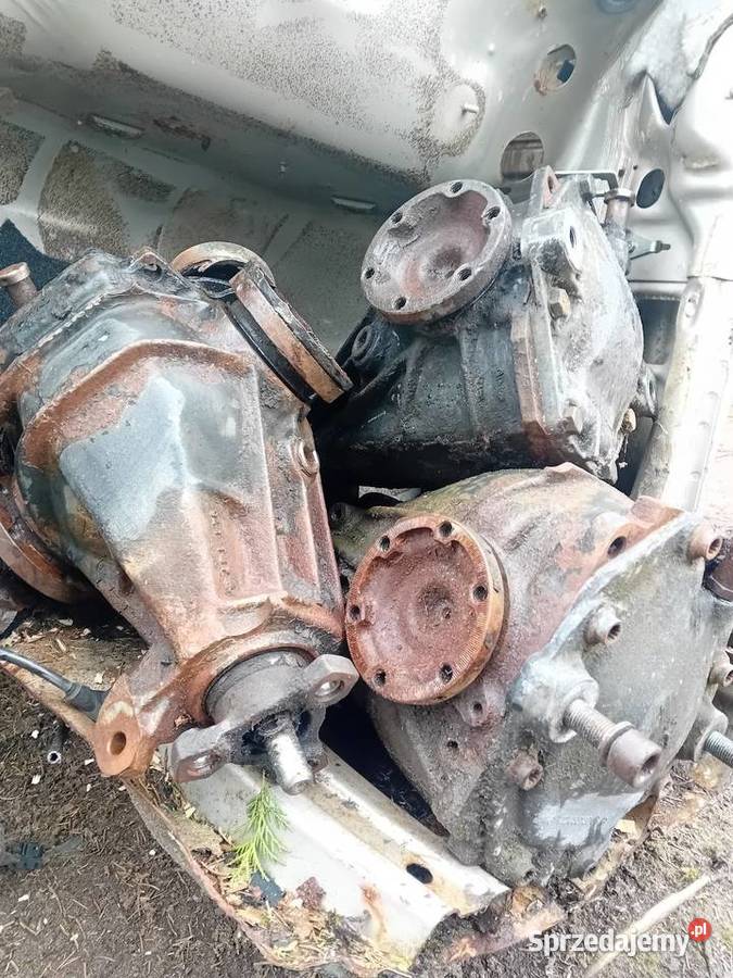 Mercedes główki mostów