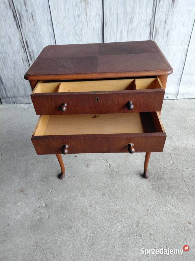 konsolka drewniana 479 Byczyna