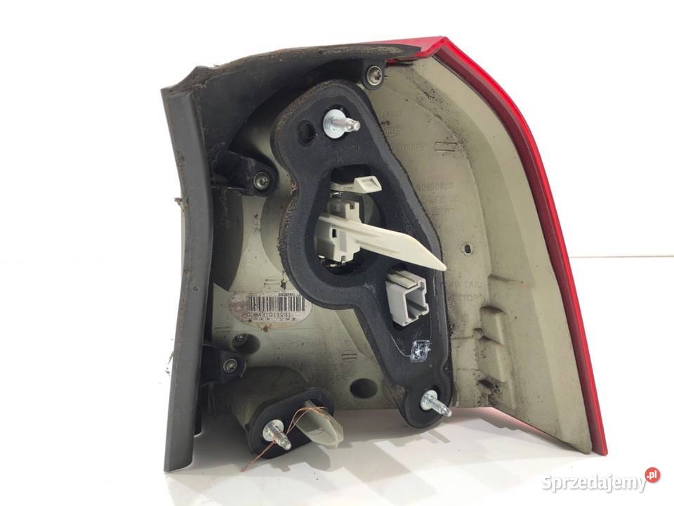 LAMPA LEWY TYŁ VOLVO V70 III 30698983 Kombi 0716