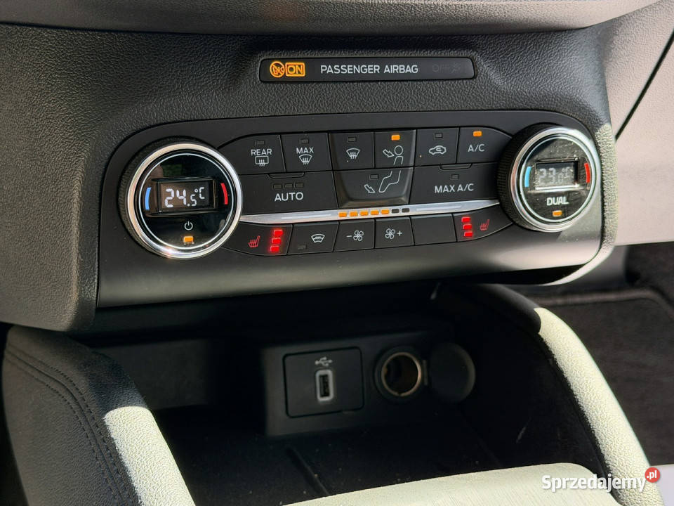 Ford Focus 20 TDCI 150 podgrzewane fotele Samochody osobowe Węgrów