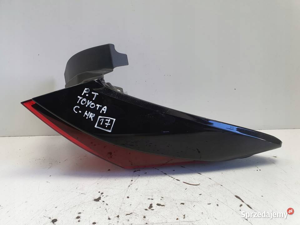 Toyota CHR CHR LIFT TYLNIA TYLNA LAMPA PRAWA Janów