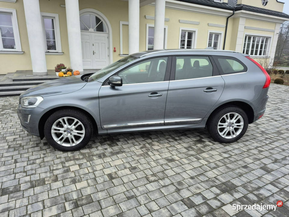 Volvo XC 60 xenon navi automat grzane fotele I SUV Drelów sprzedam
