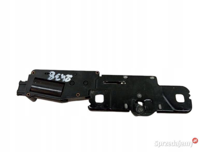 ZAMEK KLAPY BAGAŻNIKA DOCIĄG 4H0827383 Audi A8 Rok produkcji 2010
