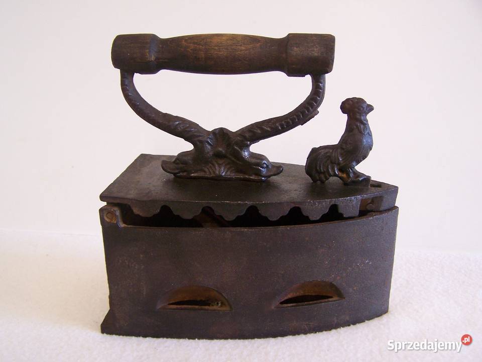 Zabytkowe żelazko na węgiel żeliwne z drewnianą Koszalin