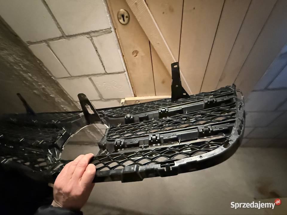 Grill atrapa kamera chłodnicy zderzaka Mercedes lubelskie Chełm